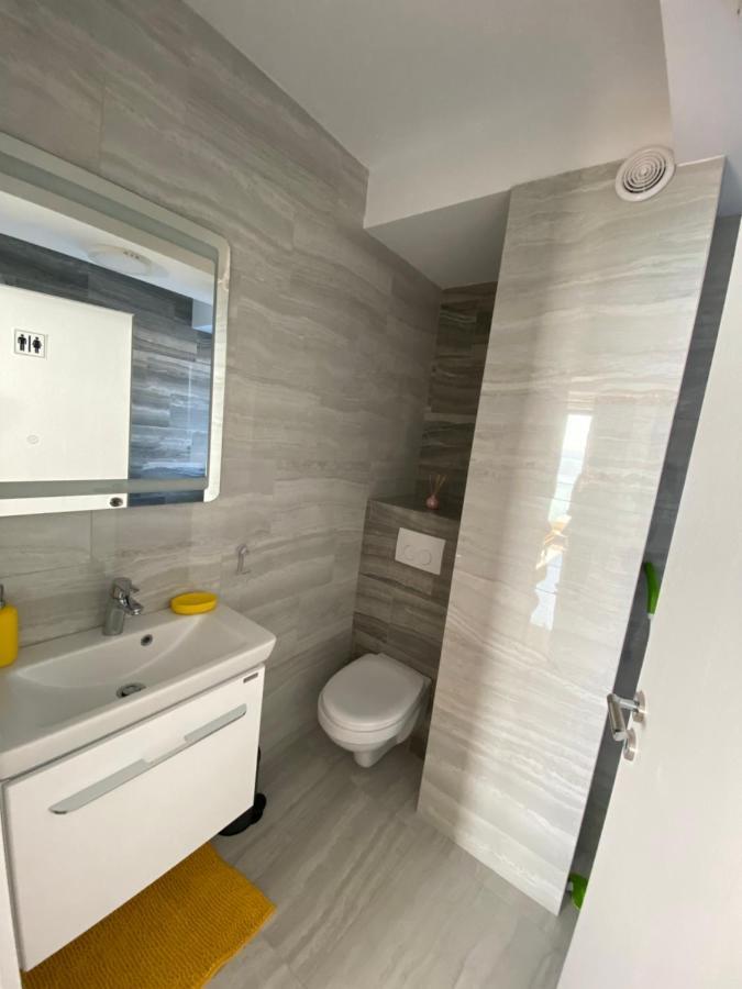 View Luxury Mamaia